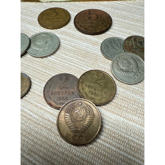 Vintage Russian Currency USSR Soviet Coins & Banknote Collection - Picture 3 of 10